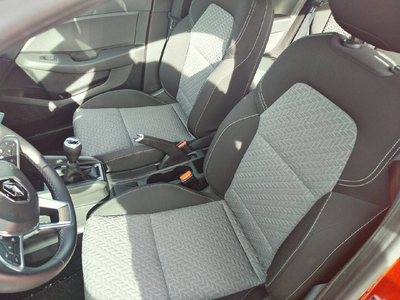 Vente en ligne Renault Clio 5 Clio TCe 90 - 21N au prix de 14 990 €