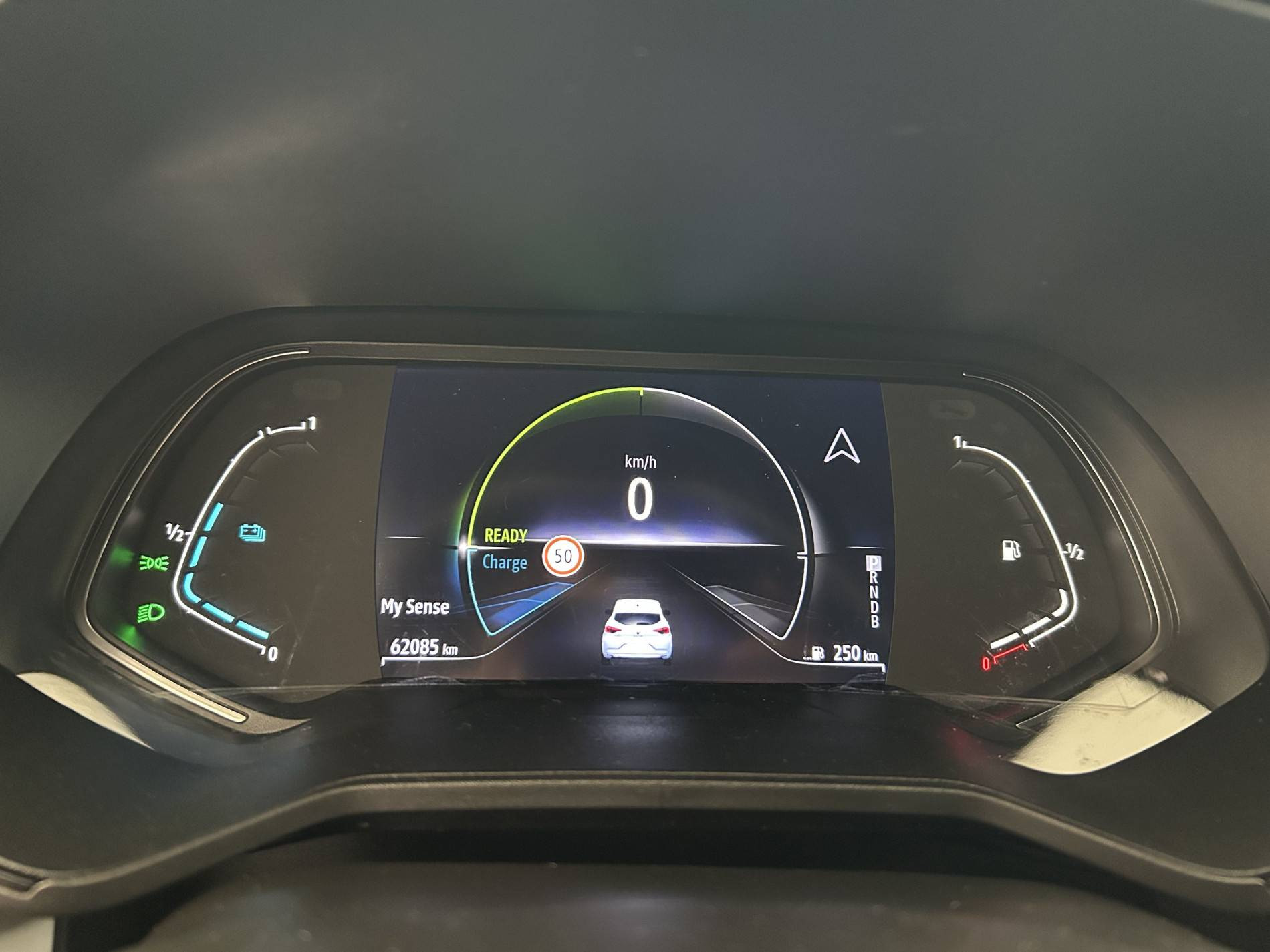 Vente en ligne Renault Clio 5 Clio E-Tech 140 - 21N au prix de 16 590 €