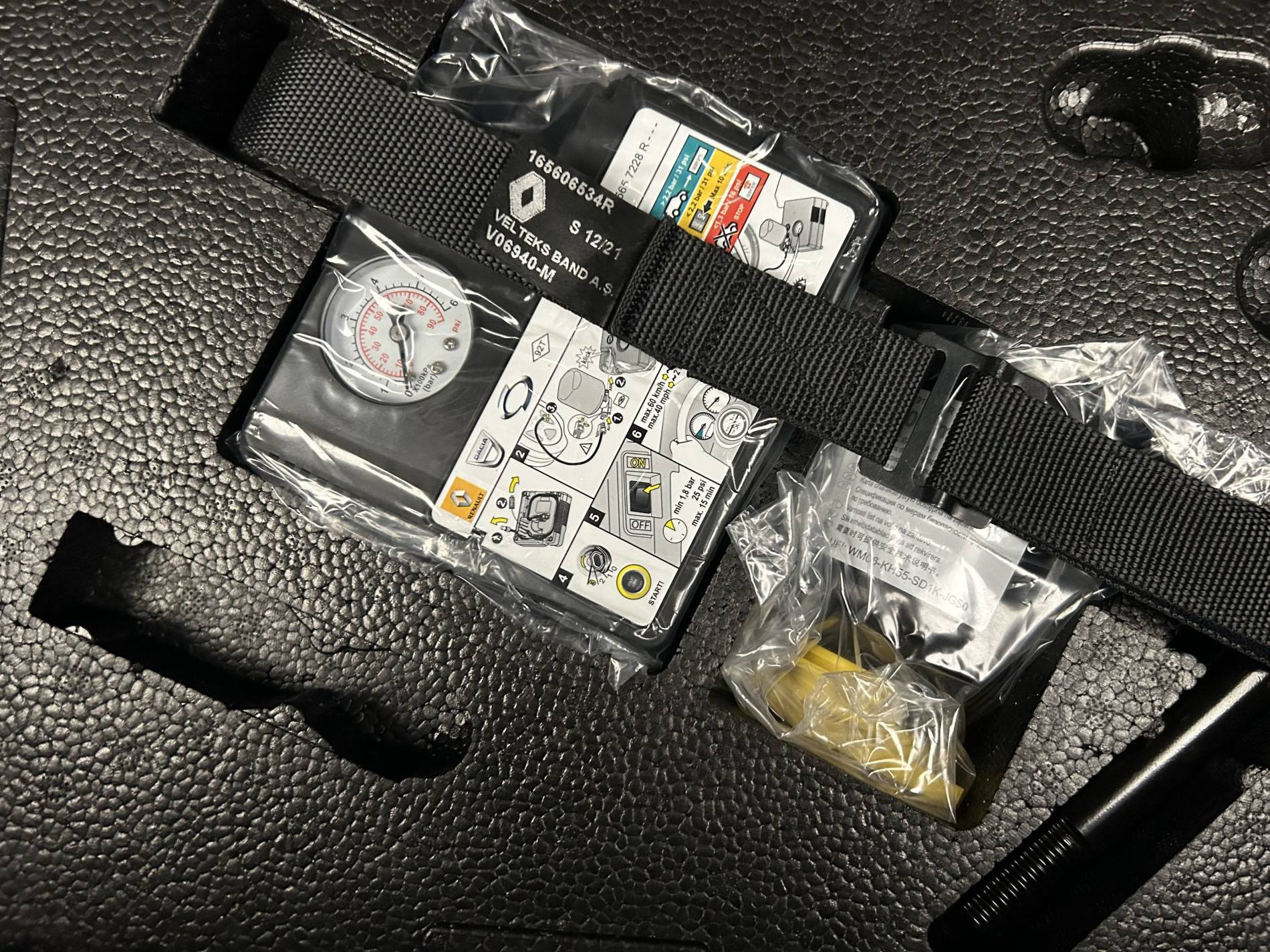 Vente en ligne Renault Clio 5 Clio E-Tech 140 - 21N au prix de 16 590 €