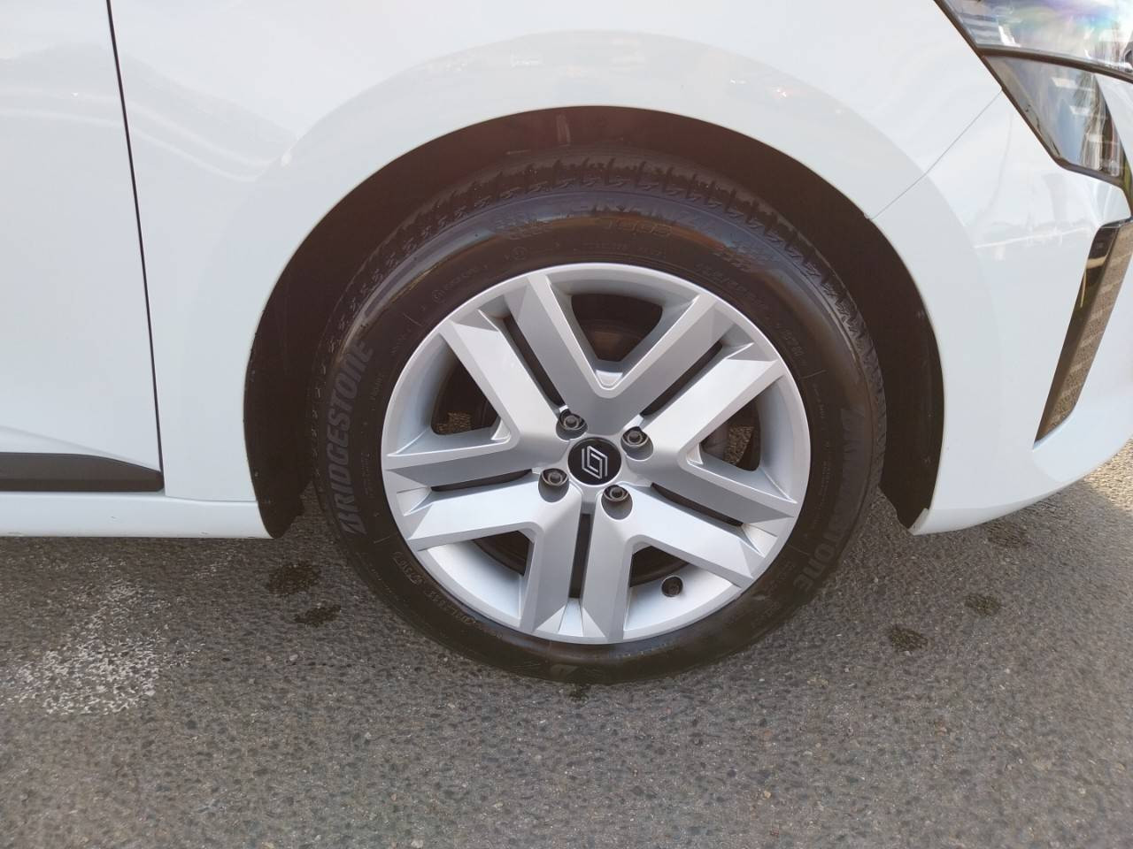 Vente en ligne Renault Clio 5 Clio SCe 65 au prix de 14 590 €