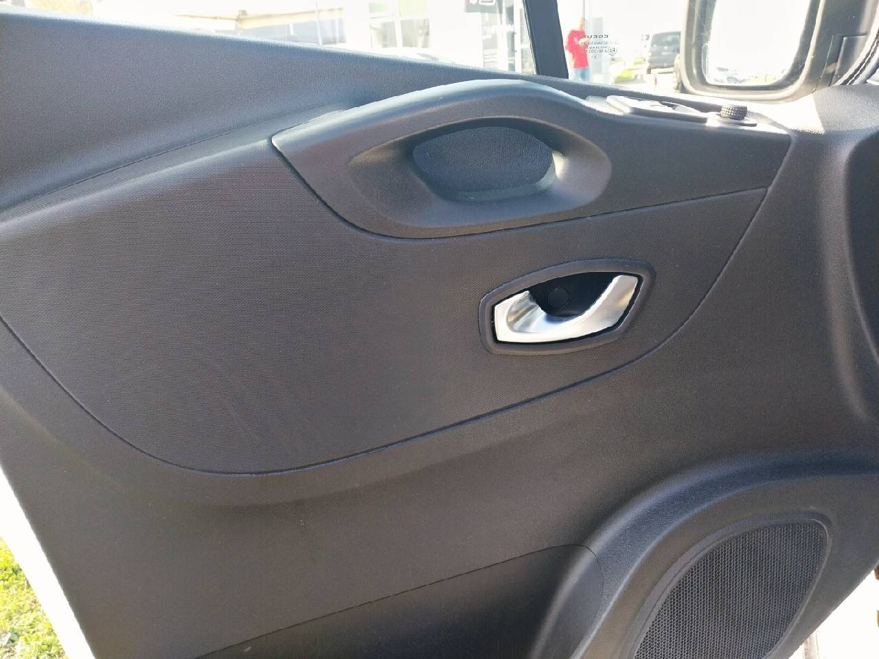 Vente en ligne Renault Trafic 3 Fourgon TRAFIC FGN L2H1 1300 KG DCI 120 au prix de 20 990 €