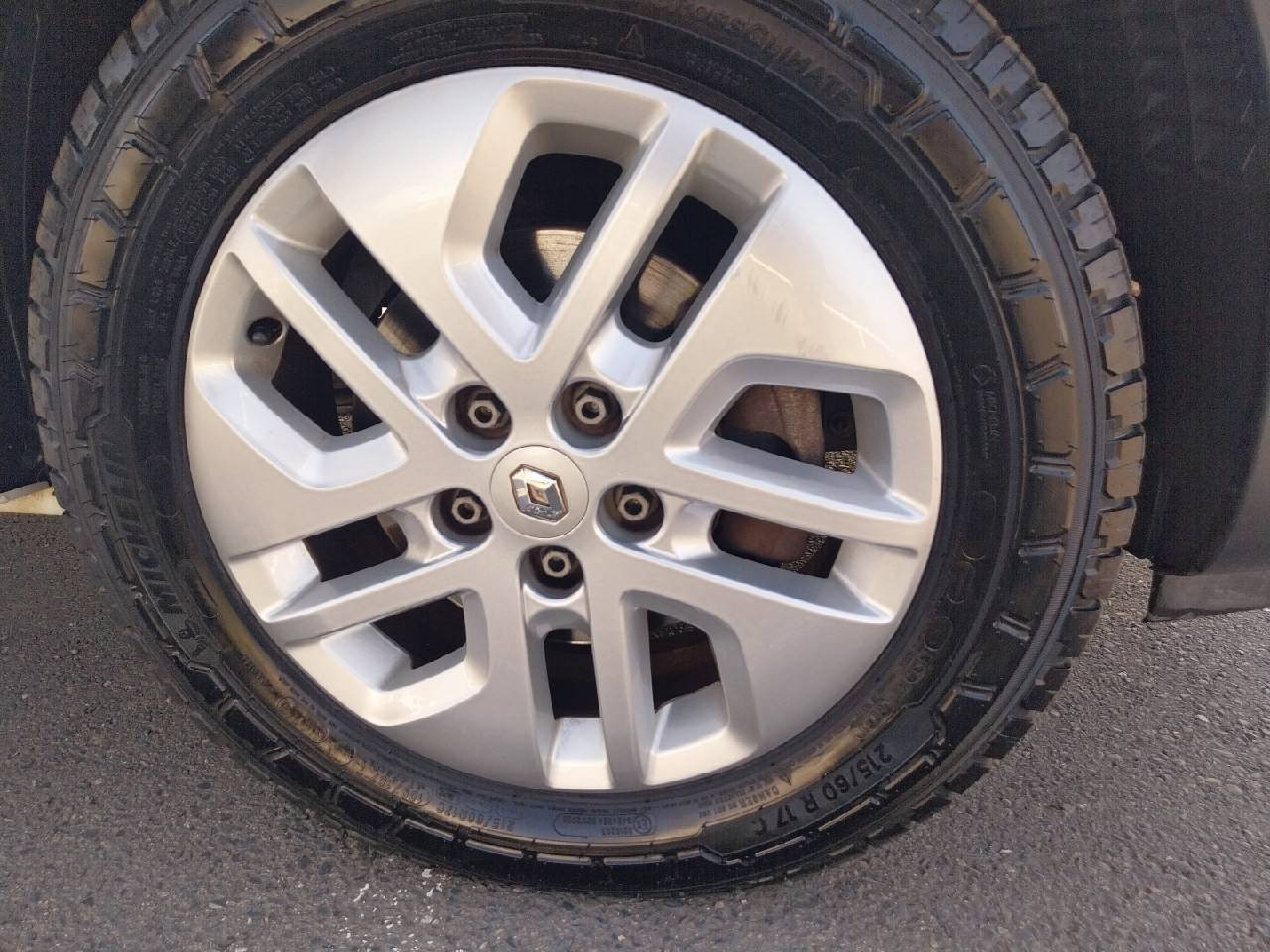 Vente en ligne Renault Trafic 3 Fourgon TRAFIC FGN L2H1 1300 KG DCI 120 au prix de 20 990 €