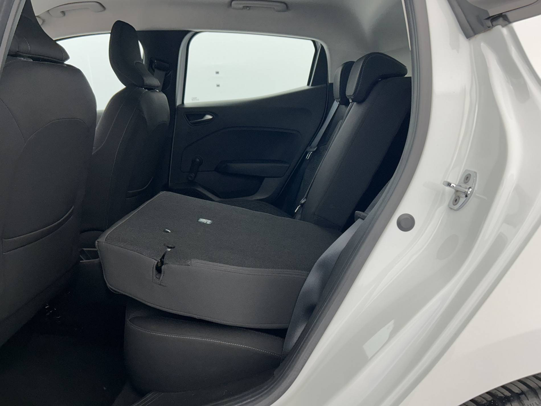 Vente en ligne Renault Clio 5 Clio Blue dCi 85 au prix de 12 990 €