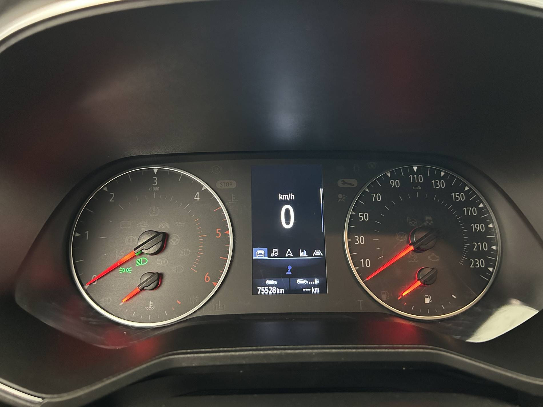 Vente en ligne Renault Clio 5 Clio Blue dCi 85 au prix de 12 990 €