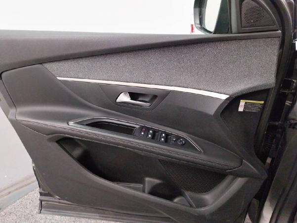 Vente en ligne Peugeot 5008  BlueHDi 130ch S&S EAT8 au prix de 19 390 €