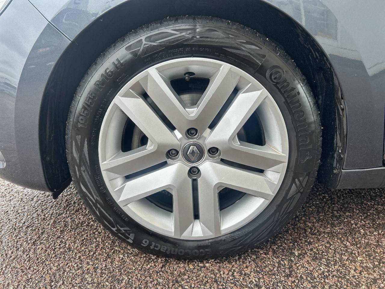 Vente en ligne Renault Clio 5 Clio Blue dCi 85 au prix de 14 290 €