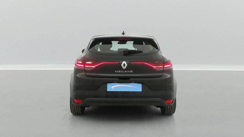 Vente en ligne Renault Megane 4 Mégane IV Berline TCe 140 EDC FAP au prix de 15 590 €