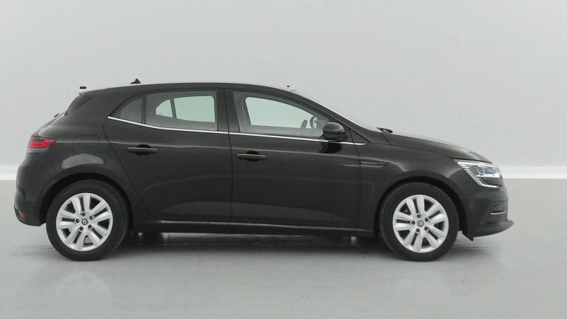 Vente en ligne Renault Megane 4 Mégane IV Berline TCe 140 EDC FAP au prix de 15 590 €