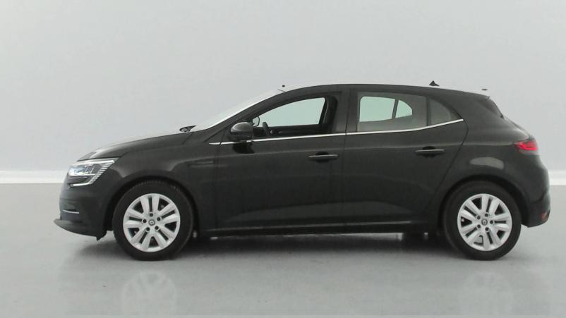 Vente en ligne Renault Megane 4 Mégane IV Berline TCe 140 EDC FAP au prix de 15 590 €