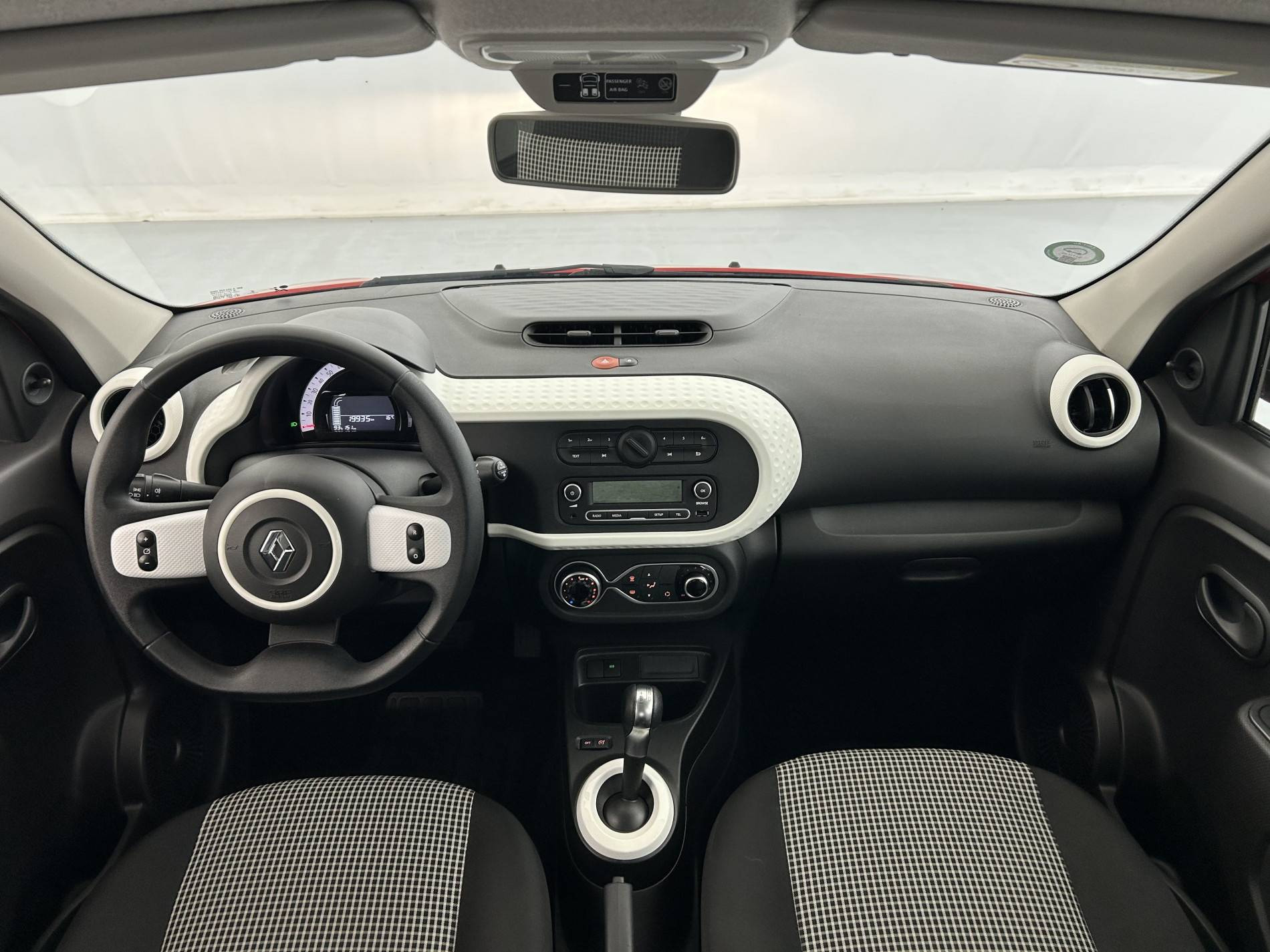 Vente en ligne Renault Twingo Electrique Twingo III E-Tech au prix de 10 790 €