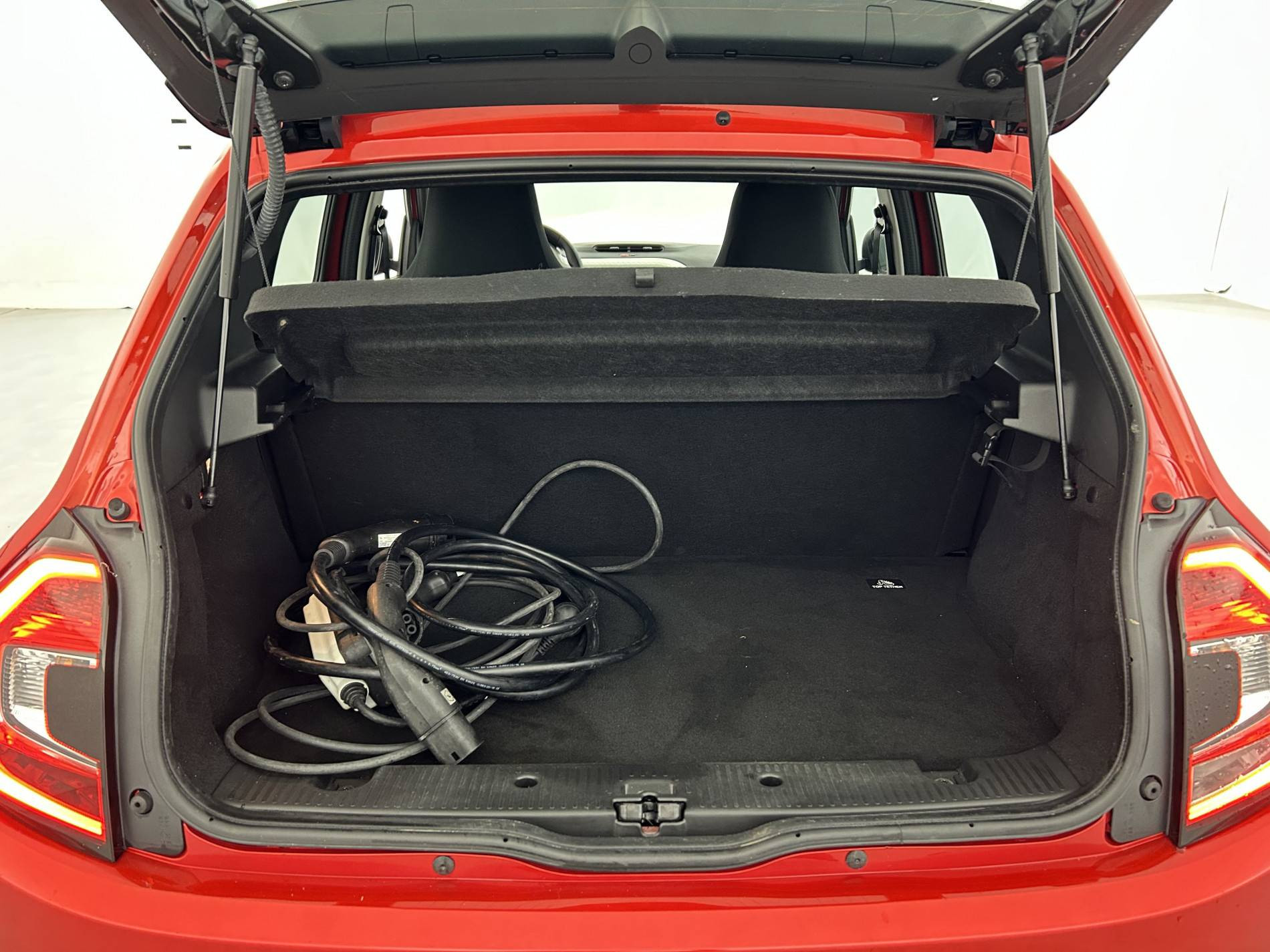 Vente en ligne Renault Twingo Electrique Twingo III E-Tech au prix de 10 790 €