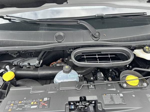 Vente en ligne Renault Master MASTER FGN TRAC 3T3 L2H2 BLUE DCI 130 au prix de 31 900 €