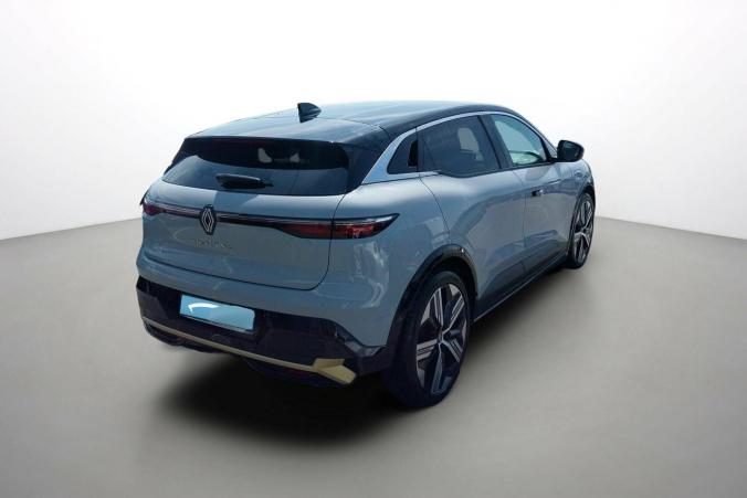 Vente en ligne Renault Megane E-Tech  EV60 220 ch super charge au prix de 29 900 €