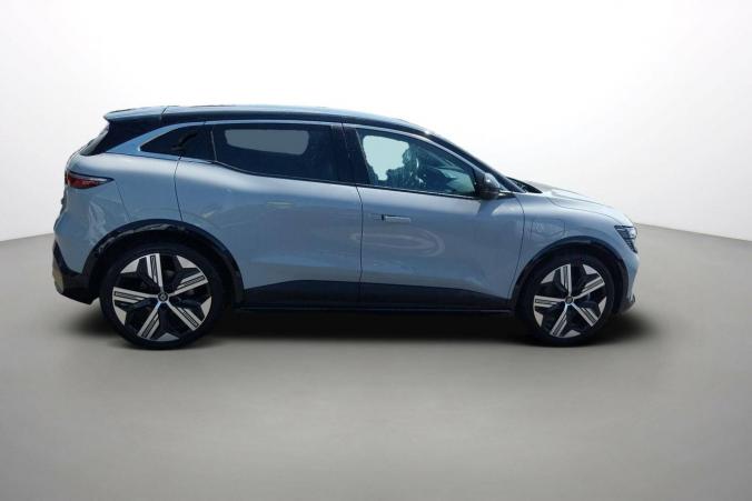 Vente en ligne Renault Megane E-Tech  EV60 220 ch super charge au prix de 29 900 €