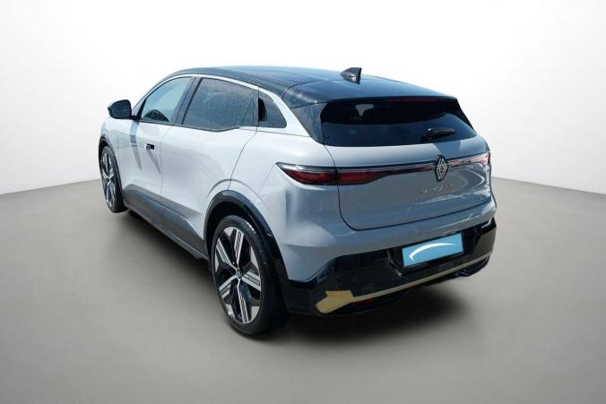 Vente en ligne Renault Megane E-Tech  EV60 220 ch super charge au prix de 29 900 €