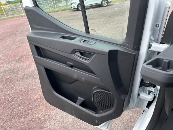 Vente en ligne Renault Master MASTER FGN TRAC 3T3 L2H2 BLUE DCI 130 au prix de 31 900 €