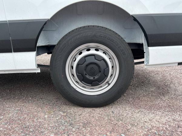 Vente en ligne Renault Master MASTER FGN TRAC 3T3 L2H2 BLUE DCI 130 au prix de 31 900 €