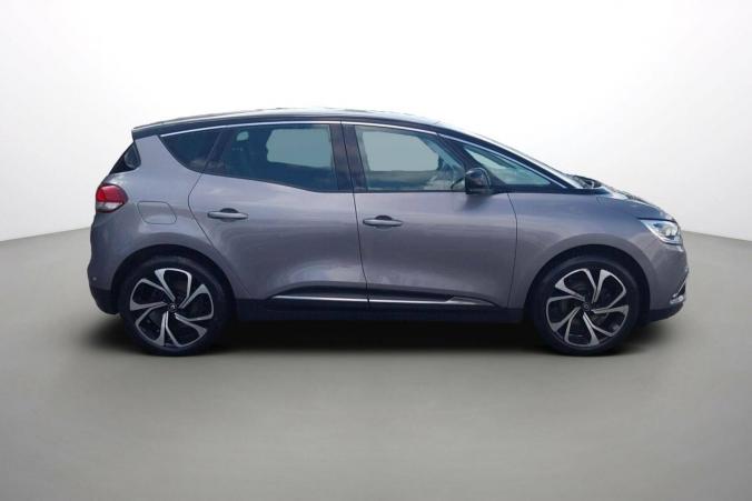 Vente en ligne Renault Scenic 4 Scenic Blue dCi 120 EDC au prix de 18 990 €
