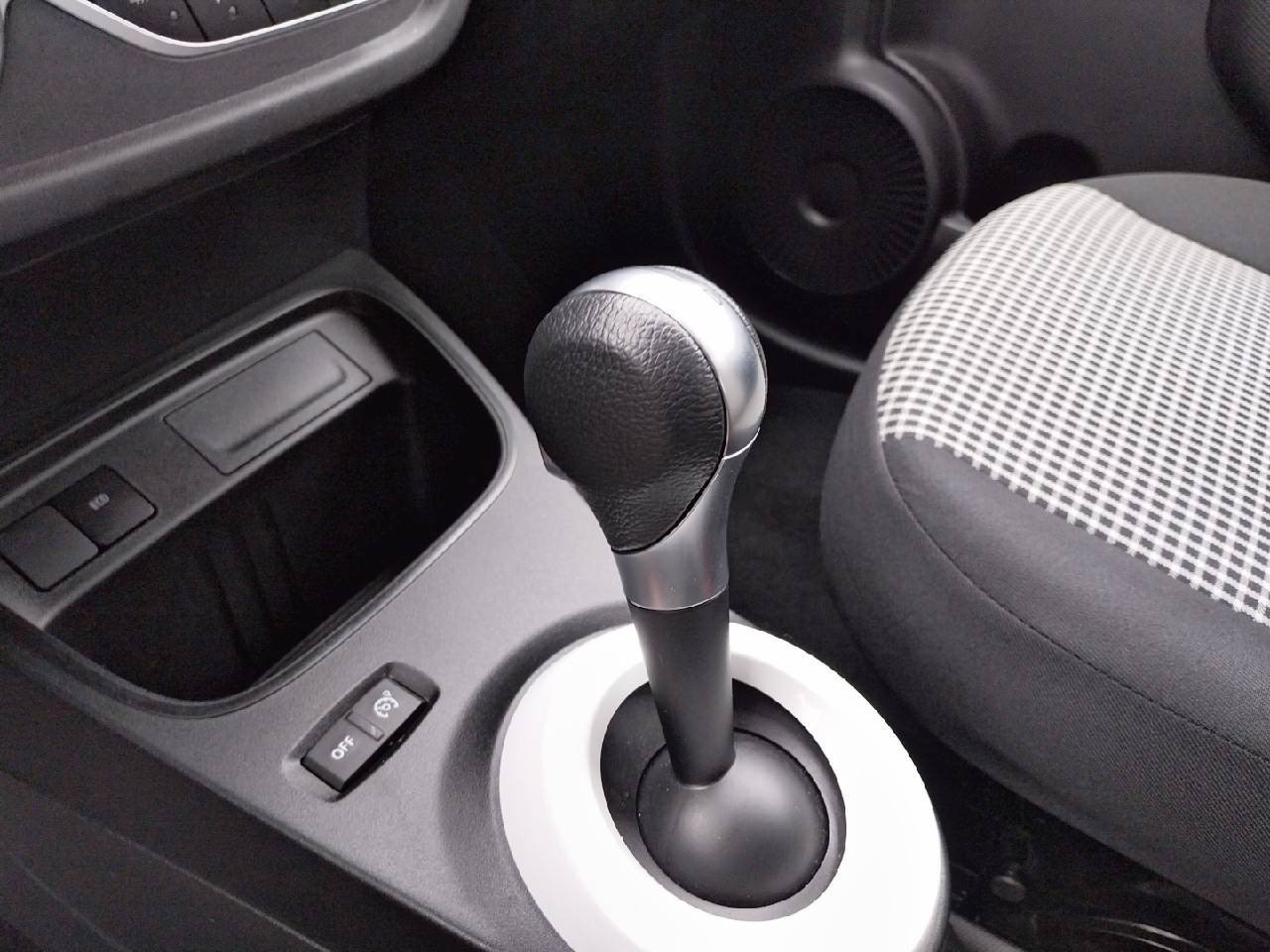 Vente en ligne Renault Twingo Electrique Twingo III E-Tech au prix de 11 490 €