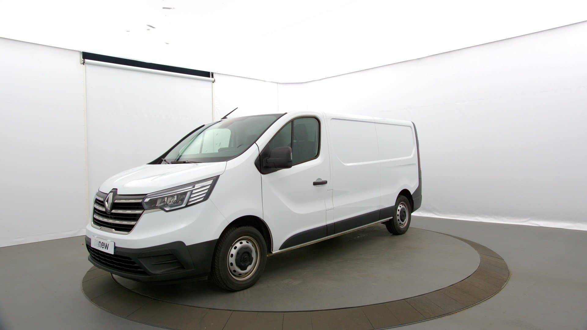 Renault Trafic 3 Fourgon TRAFIC FGN L2H1 3000 KG BLUE DCI 130 occasion de 2023 en vente à Caen