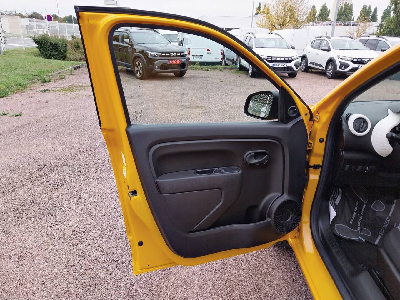 Vente en ligne Renault Twingo Electrique Twingo III E-Tech au prix de 11 490 €