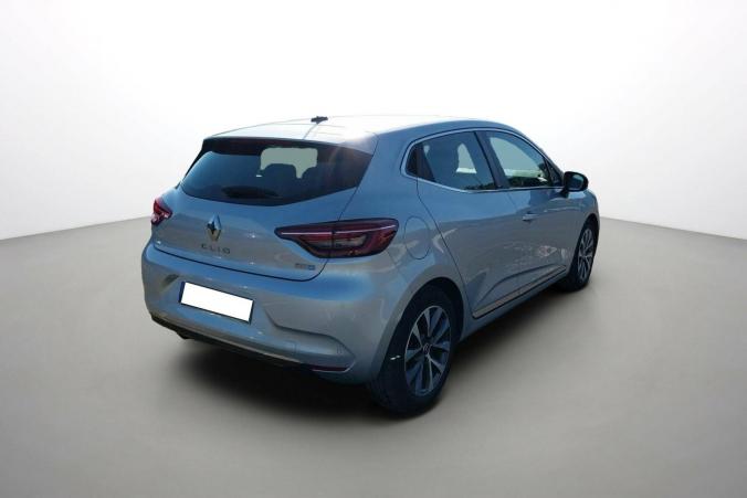 Vente en ligne Renault Clio 5 Clio E-Tech 140 au prix de 18 990 €