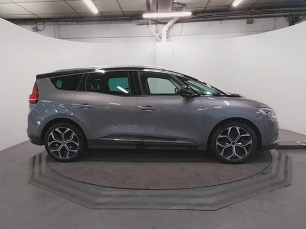 Vente en ligne Renault Grand Scenic 4 Grand Scenic TCe 140 FAP au prix de 17 590 €