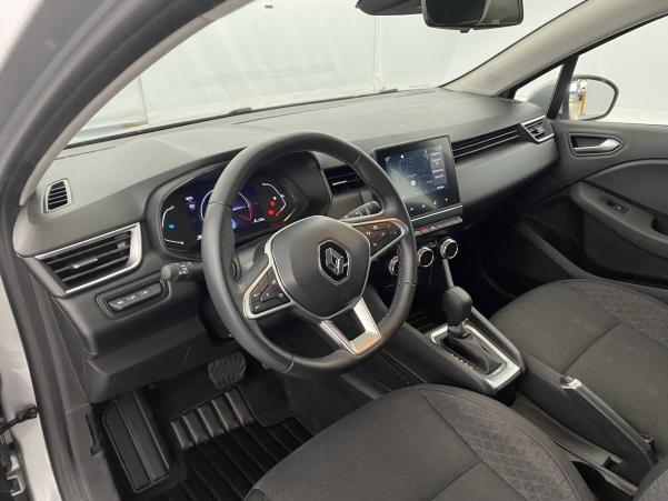 Vente en ligne Renault Clio 5 Clio E-Tech 140 - 21N au prix de 15 900 €