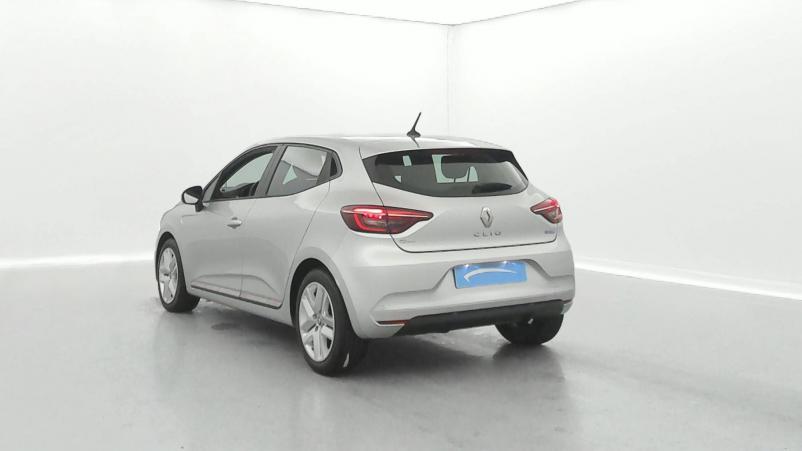 Vente en ligne Renault Clio 5 Clio E-Tech 140 - 21N au prix de 15 900 €