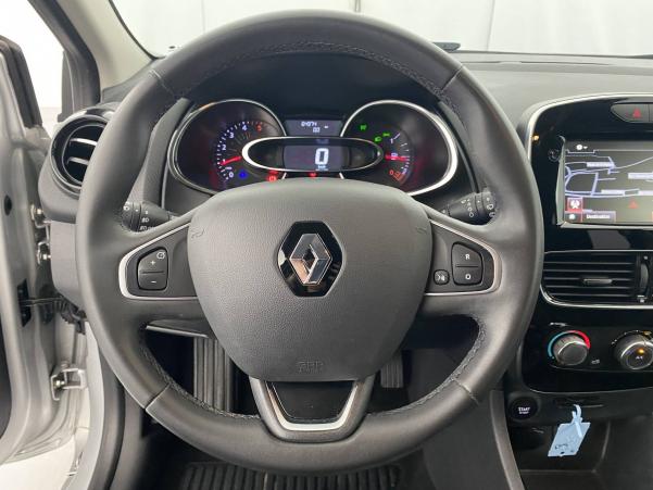 Vente en ligne Renault Clio 4 Clio dCi 90 E6C au prix de 12 990 €