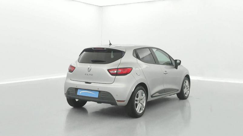 Vente en ligne Renault Clio 4 Clio dCi 90 E6C au prix de 12 990 €