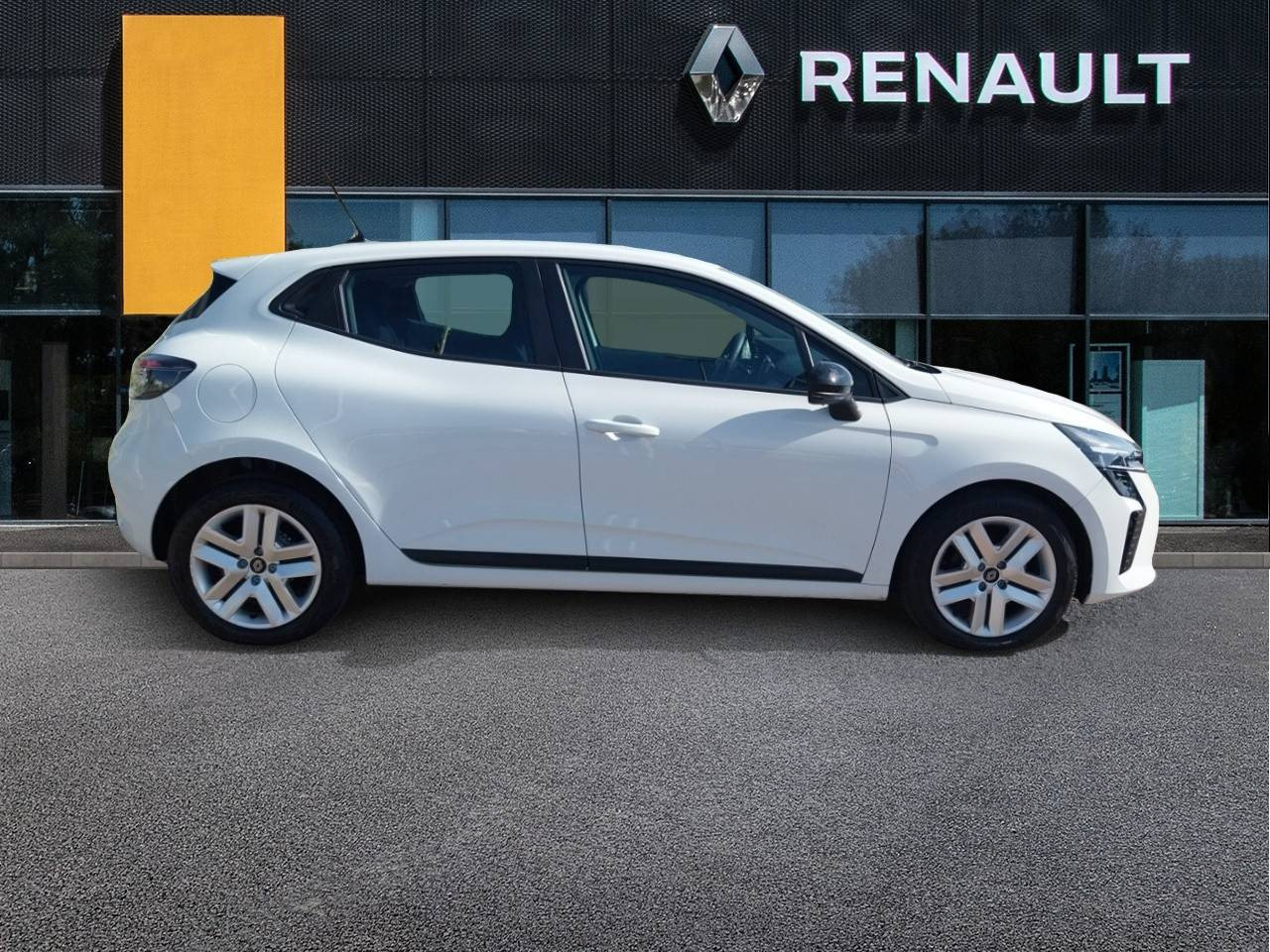 Vente en ligne Renault Clio 5 Clio SCe 65 ch GSR2 au prix de 15 290 €