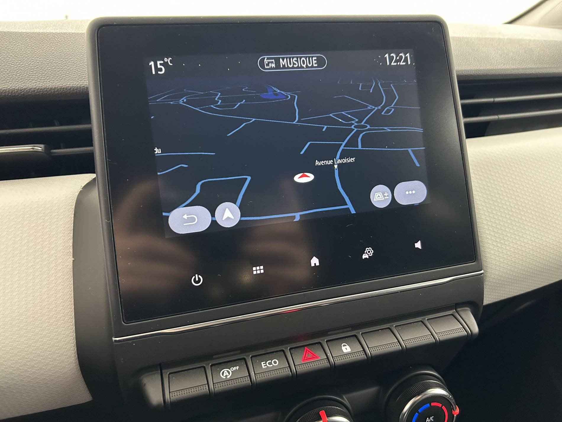 Vente en ligne Renault Clio 5 Clio TCe 90 au prix de 15 390 €