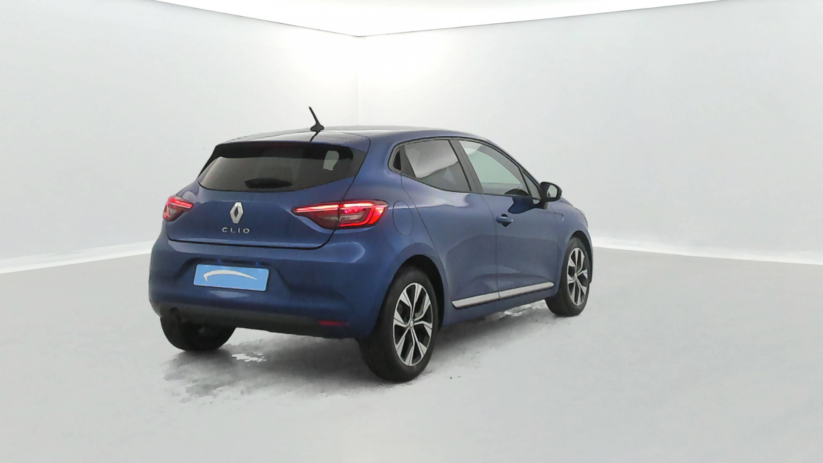 Vente en ligne Renault Clio 5 Clio TCe 90 au prix de 15 390 €
