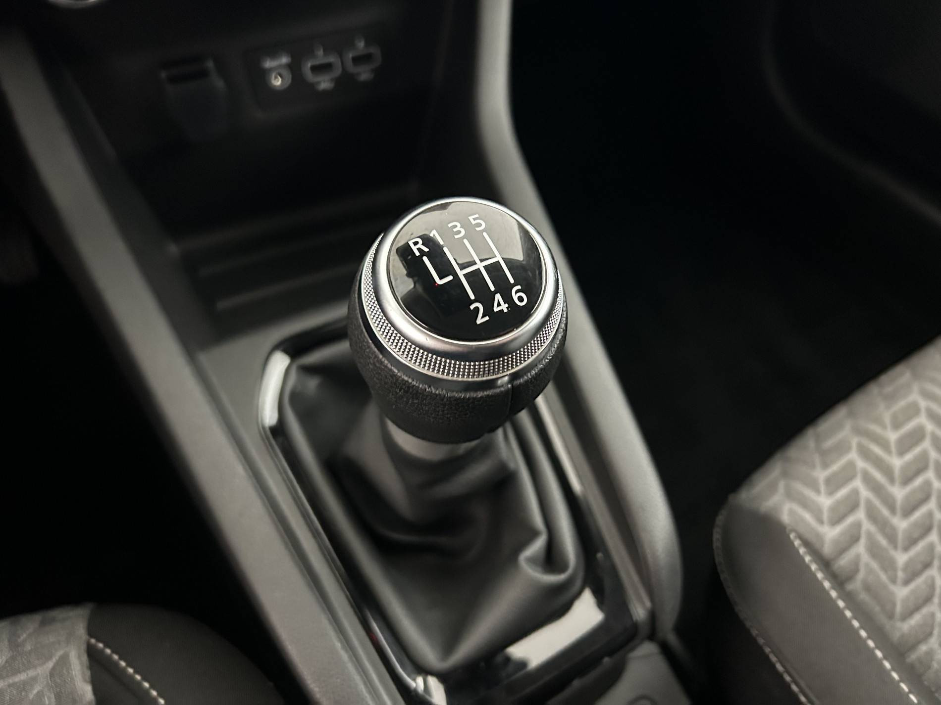 Vente en ligne Renault Clio 5 Clio TCe 90 au prix de 15 390 €