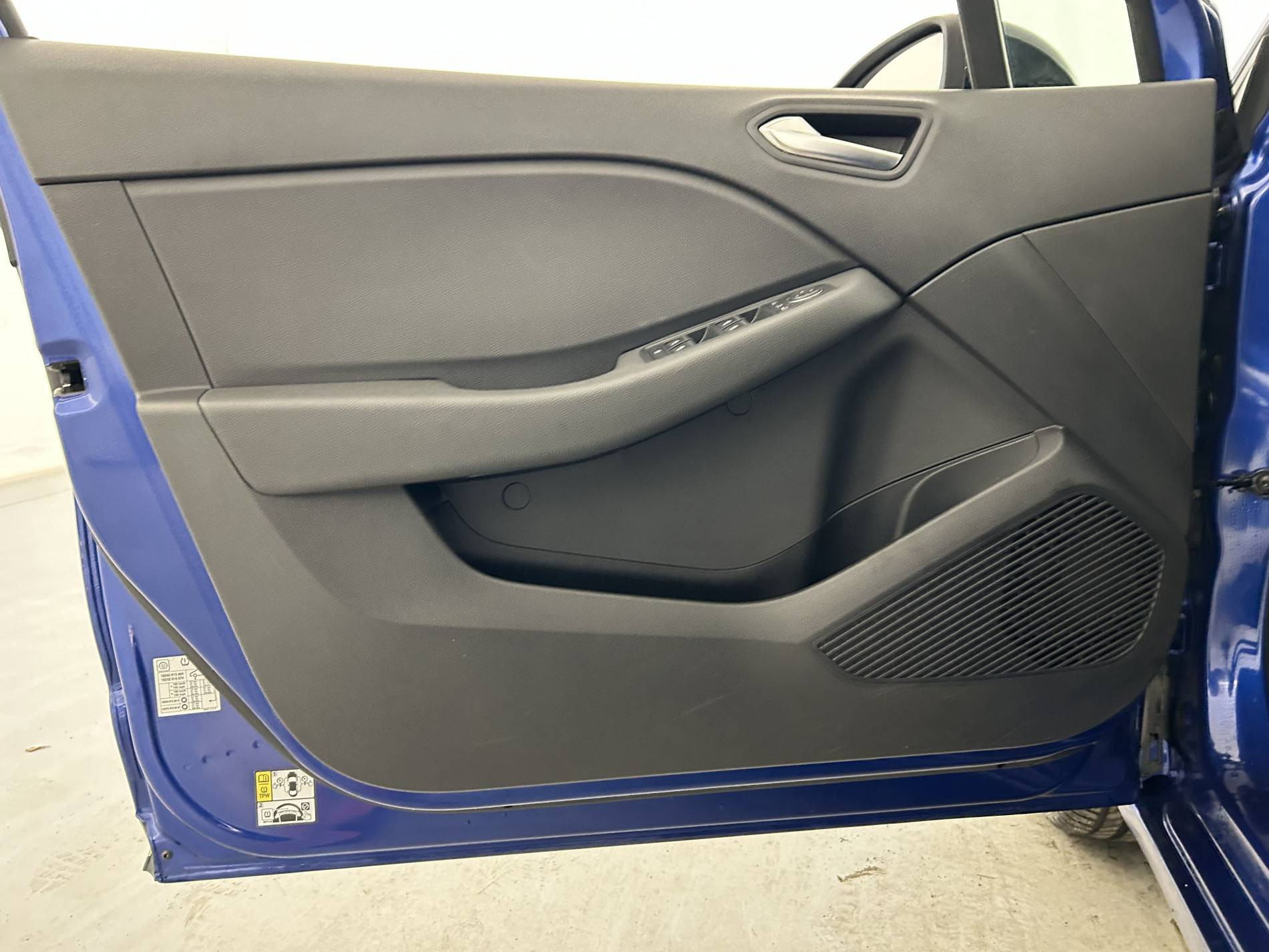 Vente en ligne Renault Clio 5 Clio TCe 90 au prix de 15 390 €