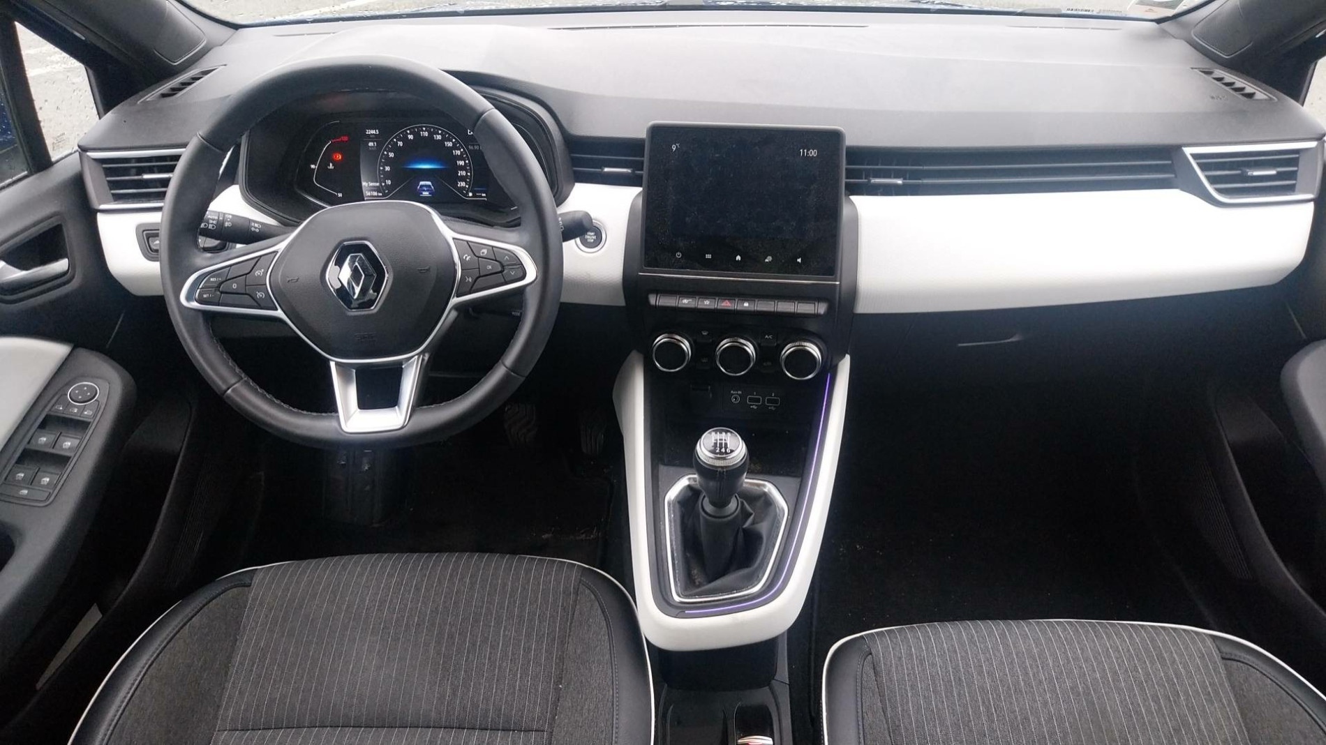 Vente en ligne Renault Clio 5 Clio TCe 90 - 21N au prix de 14 990 €