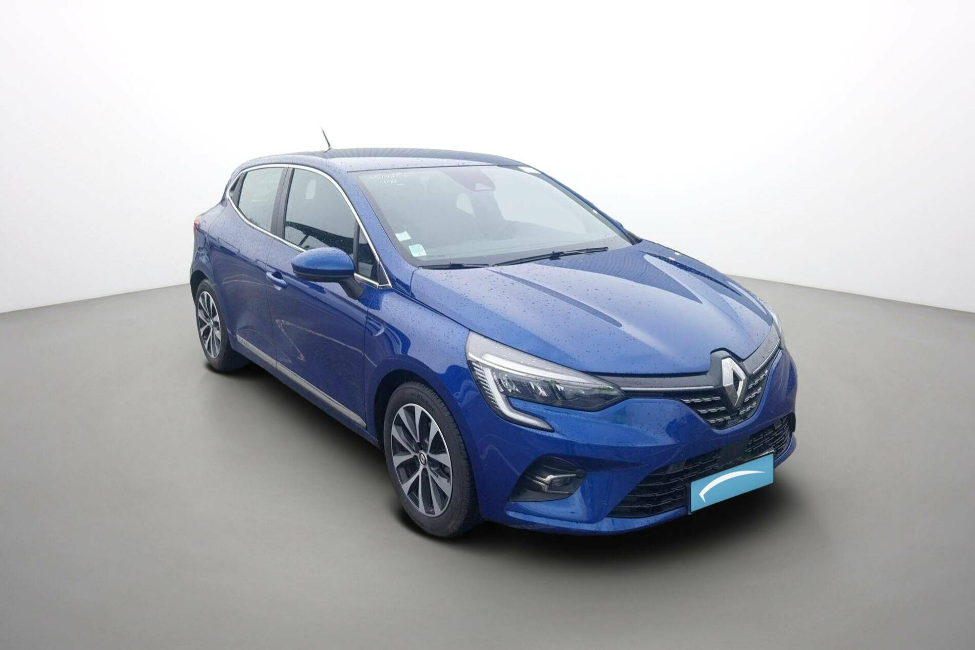 Vente en ligne Renault Clio 5 Clio TCe 90 - 21N au prix de 14 990 €