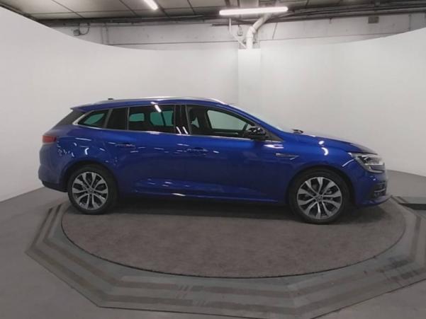 Vente en ligne Renault Megane 4 Estate  TCe 140 EDC au prix de 24 590 €