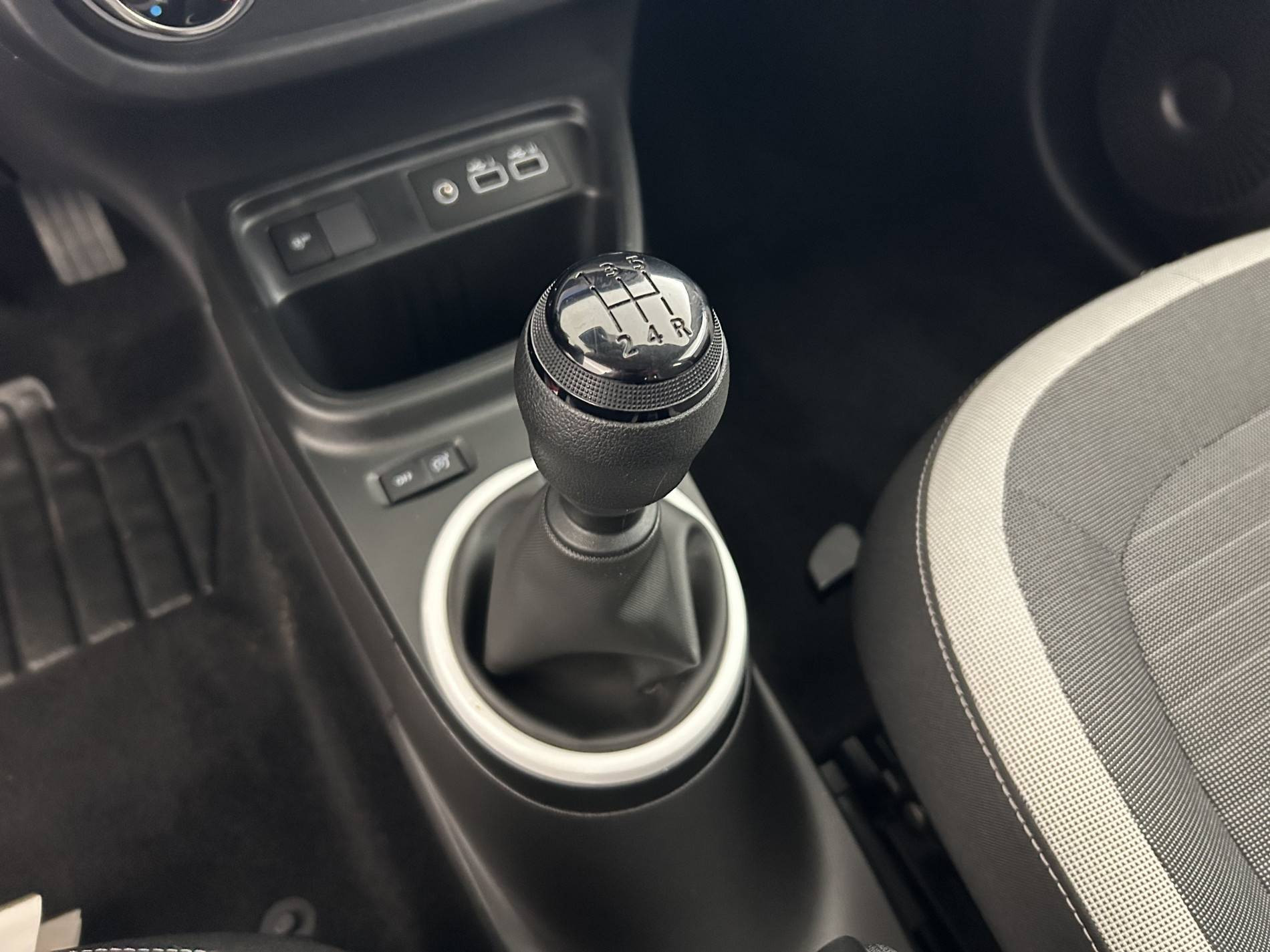 Vente en ligne Renault Twingo 3  SCe 65 au prix de 13 490 €