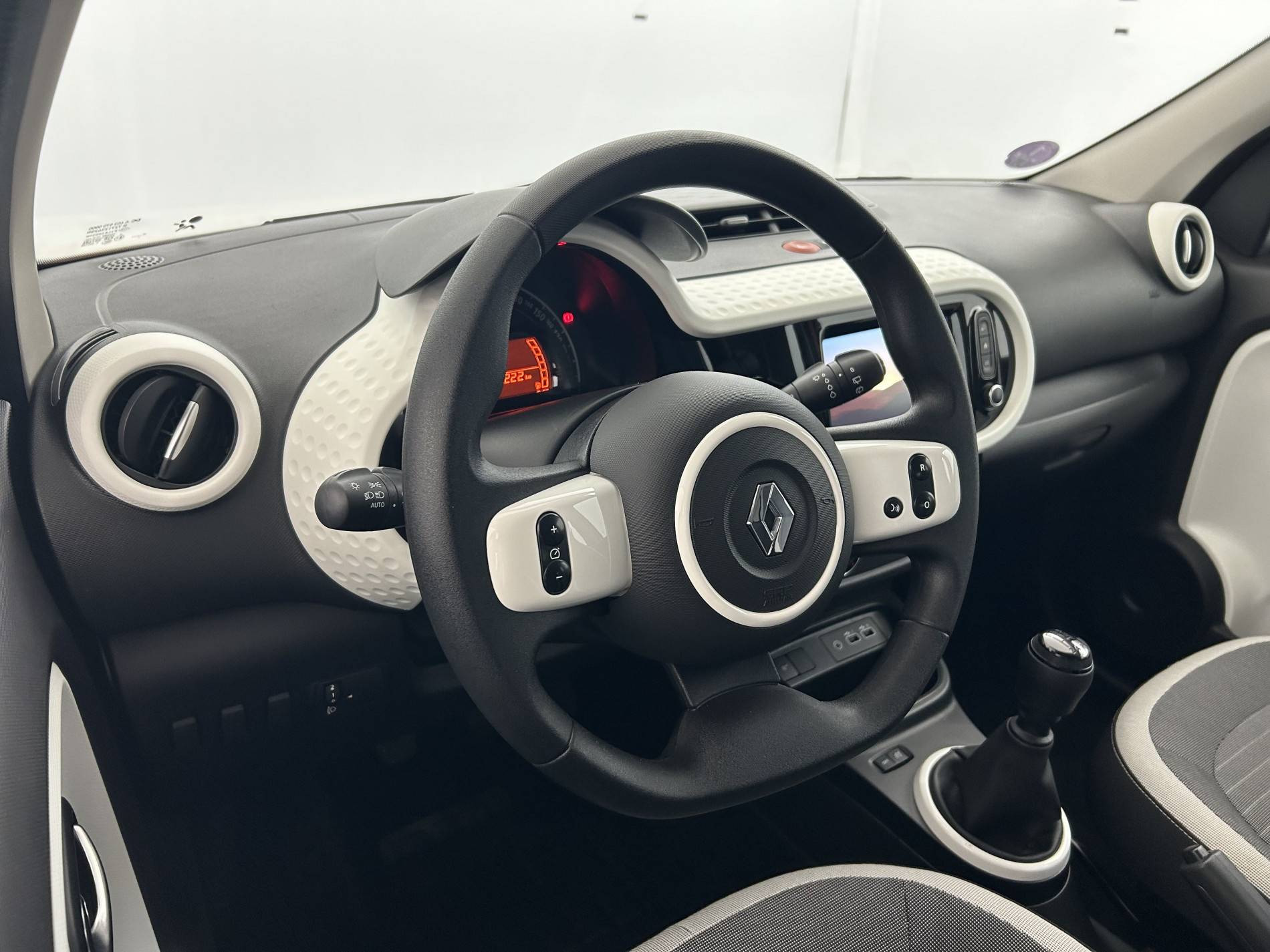 Vente en ligne Renault Twingo 3  SCe 65 au prix de 13 490 €
