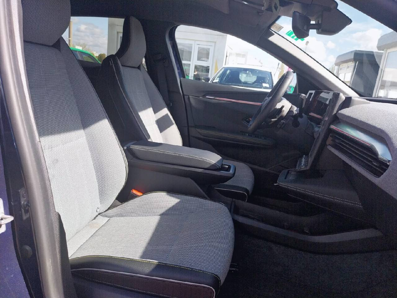 Vente en ligne Renault Megane E-Tech  220 ch autonomie confort GSR2 au prix de 31 990 €