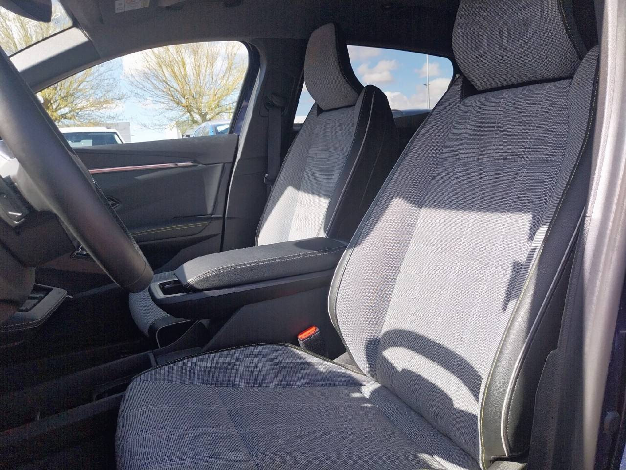 Vente en ligne Renault Megane E-Tech  220 ch autonomie confort GSR2 au prix de 31 990 €