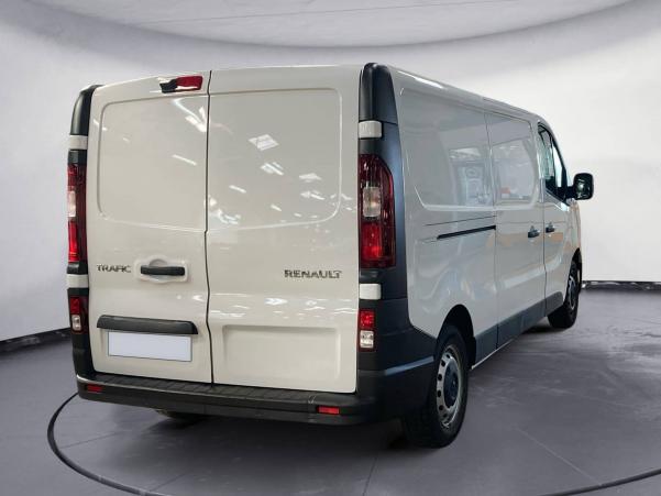 Vente en ligne Renault Trafic 3 Fourgon TRAFIC FGN L2H1 3000 KG BLUE DCI 130 au prix de 27 990 €