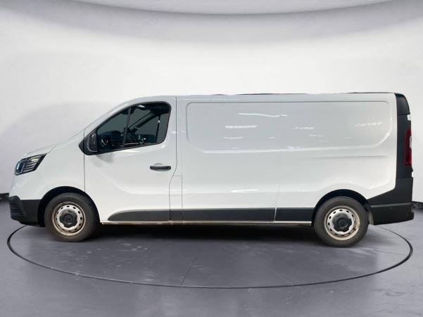Vente en ligne Renault Trafic 3 Fourgon TRAFIC FGN L2H1 3000 KG BLUE DCI 130 au prix de 27 990 €