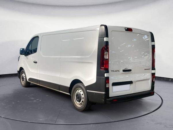 Vente en ligne Renault Trafic 3 Fourgon TRAFIC FGN L2H1 3000 KG BLUE DCI 130 au prix de 27 990 €