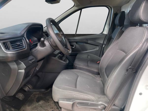 Vente en ligne Renault Trafic 3 Fourgon TRAFIC FGN L2H1 3000 KG BLUE DCI 130 au prix de 27 990 €