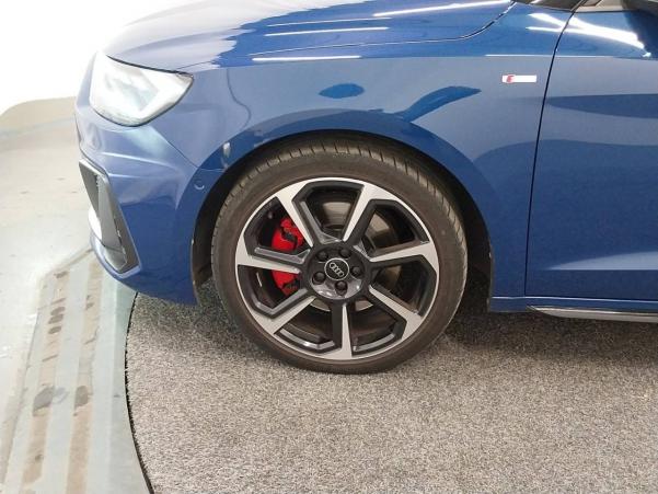 Vente en ligne Audi A1 Sportback  40 TFSI 207 ch S tronic 7 au prix de 32 590 €