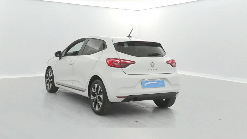 Vente en ligne Renault Clio 5 Clio Blue dCi 100 au prix de 17 590 €