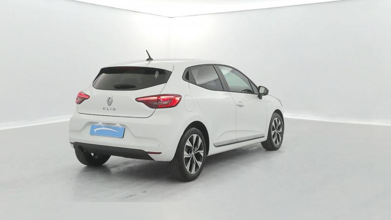 Vente en ligne Renault Clio 5 Clio Blue dCi 100 au prix de 17 590 €